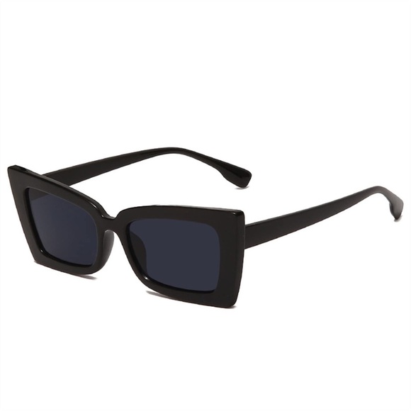 ASOS Accessories - Black Square Sunglasses